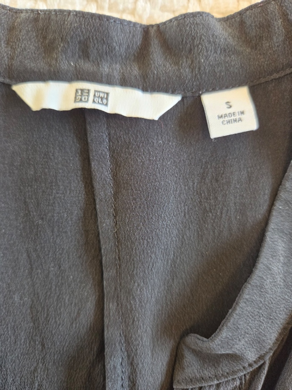 Uniqlo 100% silk knee length dress black S sleeveless summer corporate girlie - Picture 8 of 8
